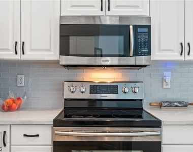 21489 Sheridan Run - Photo Thumbnail 37