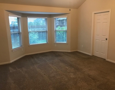 15718 Whispering Green Drive - Photo Thumbnail 6