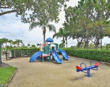 6017 Trophy Drive - Photo Thumbnail 23