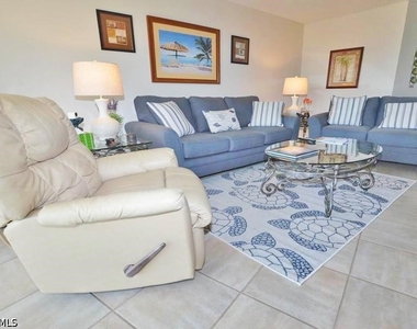 260 Seaview Court - Photo Thumbnail 3