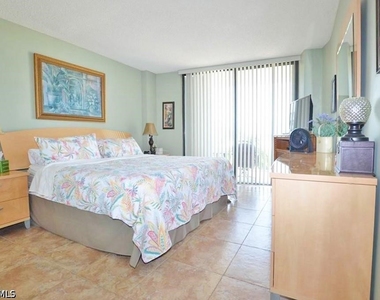 260 Seaview Court - Photo Thumbnail 8