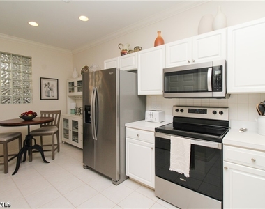 8217 Parkstone Place - Photo Thumbnail 17