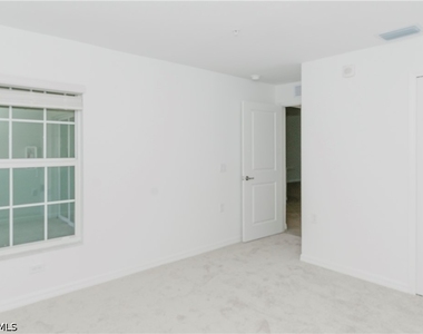 5454 Double Eagle Circle - Photo Thumbnail 8