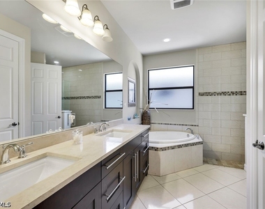 1243 Briarwood Court - Photo Thumbnail 9