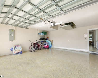 1243 Briarwood Court - Photo Thumbnail 16