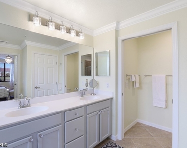 9533 Avellino Way - Photo Thumbnail 14