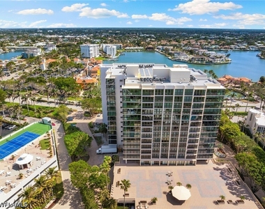4031 Gulf Shore Boulevard N - Photo Thumbnail 41