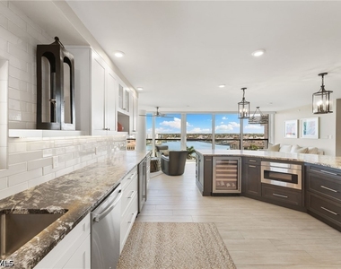 4031 Gulf Shore Boulevard N - Photo Thumbnail 15