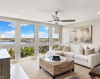 4031 Gulf Shore Boulevard N - Photo Thumbnail 9