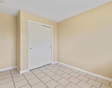 3052 Park Lane - Photo Thumbnail 26