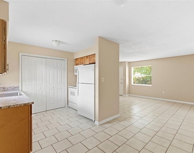 3052 Park Lane - Photo Thumbnail 13