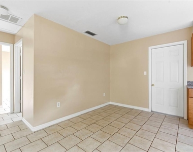 3052 Park Lane - Photo Thumbnail 11