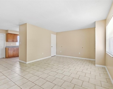 3052 Park Lane - Photo Thumbnail 9