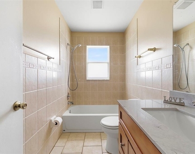 3052 Park Lane - Photo Thumbnail 31