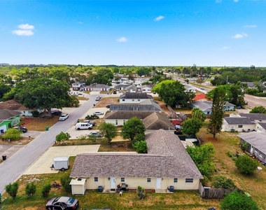 3052 Park Lane - Photo Thumbnail 43