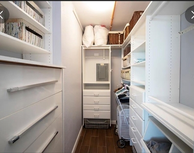 255 Dolphin Point - Photo Thumbnail 10