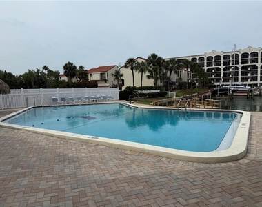 255 Dolphin Point - Photo Thumbnail 24