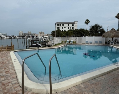 255 Dolphin Point - Photo Thumbnail 26