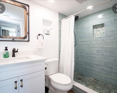 255 Dolphin Point - Photo Thumbnail 12