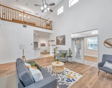 1507 W Windhorst Road - Photo Thumbnail 16