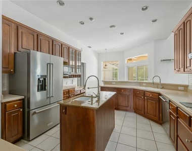 1507 W Windhorst Road - Photo Thumbnail 25