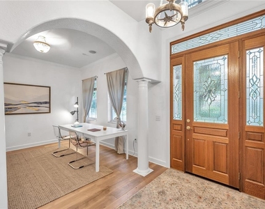 1507 W Windhorst Road - Photo Thumbnail 6