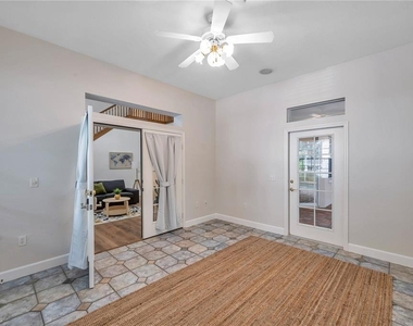 1507 W Windhorst Road - Photo Thumbnail 18