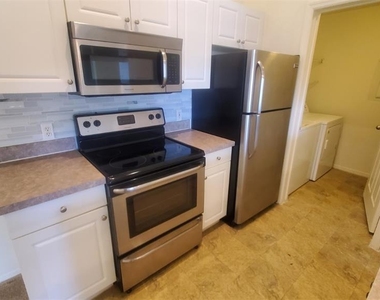 36243 Lake Chase Boulevard - Photo Thumbnail 9