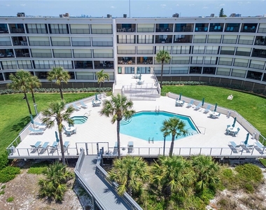 4450 Gulf Boulevard - Photo Thumbnail 8