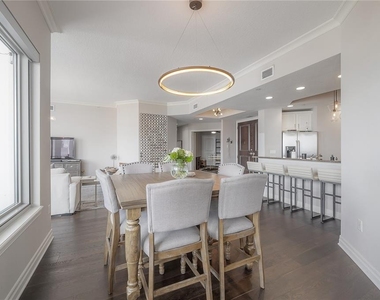 449 S 12th Street - Photo Thumbnail 5