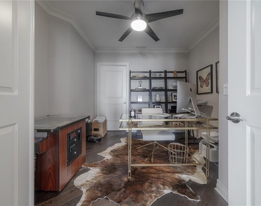449 S 12th Street - Photo Thumbnail 8