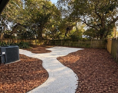 3517 Bishop Eddie Newkirk Way - Photo Thumbnail 12