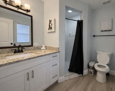 3517 Bishop Eddie Newkirk Way - Photo Thumbnail 9