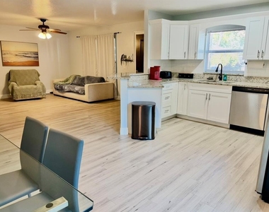 3517 Bishop Eddie Newkirk Way - Photo Thumbnail 3