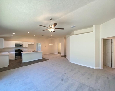 8190 N Wakefield Drive - Photo Thumbnail 9