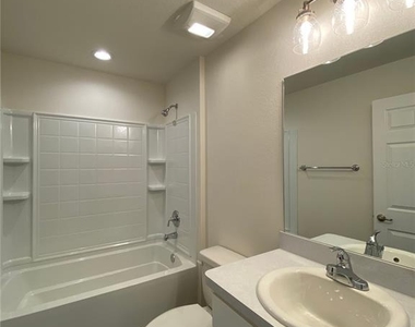 8190 N Wakefield Drive - Photo Thumbnail 23
