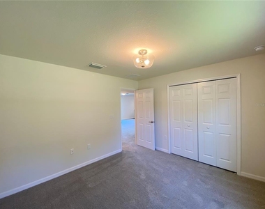 8190 N Wakefield Drive - Photo Thumbnail 22