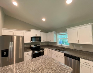 9065 N Akola Way - Photo Thumbnail 8
