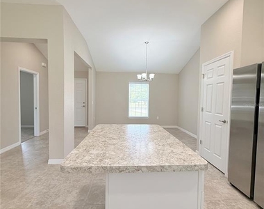 15712 Sw 37th Circle - Photo Thumbnail 7