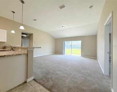 15712 Sw 37th Circle - Photo Thumbnail 8