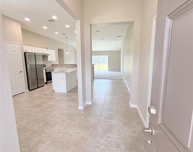 15712 Sw 37th Circle - Photo Thumbnail 1
