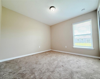 15712 Sw 37th Circle - Photo Thumbnail 18
