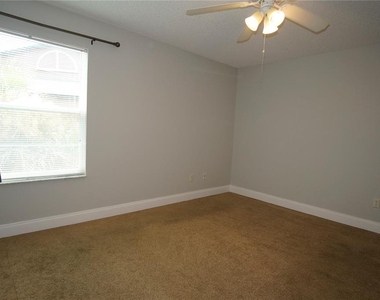 4572 Commander Drive - Photo Thumbnail 13