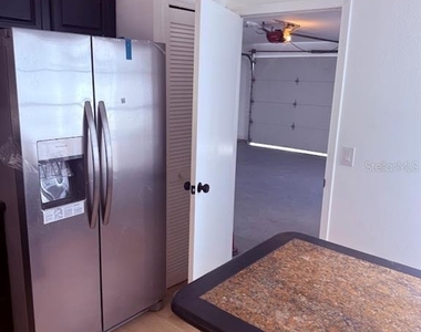 141 Hazel Boulevard - Photo Thumbnail 2