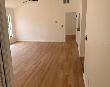 141 Hazel Boulevard - Photo Thumbnail 4