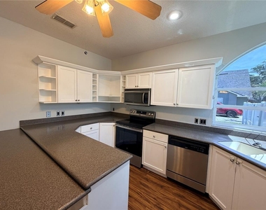 1799 Harbor Boulevard - Photo Thumbnail 5