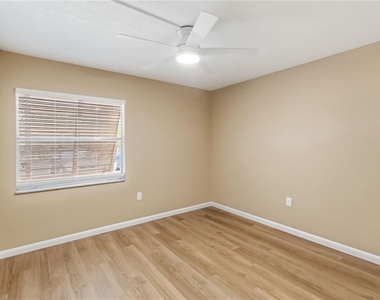 164 Perimeter Drive - Photo Thumbnail 12