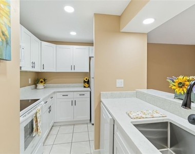 164 Perimeter Drive - Photo Thumbnail 5