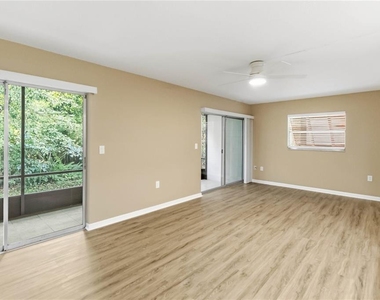 164 Perimeter Drive - Photo Thumbnail 3