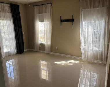 3599 Conroy Road - Photo Thumbnail 5